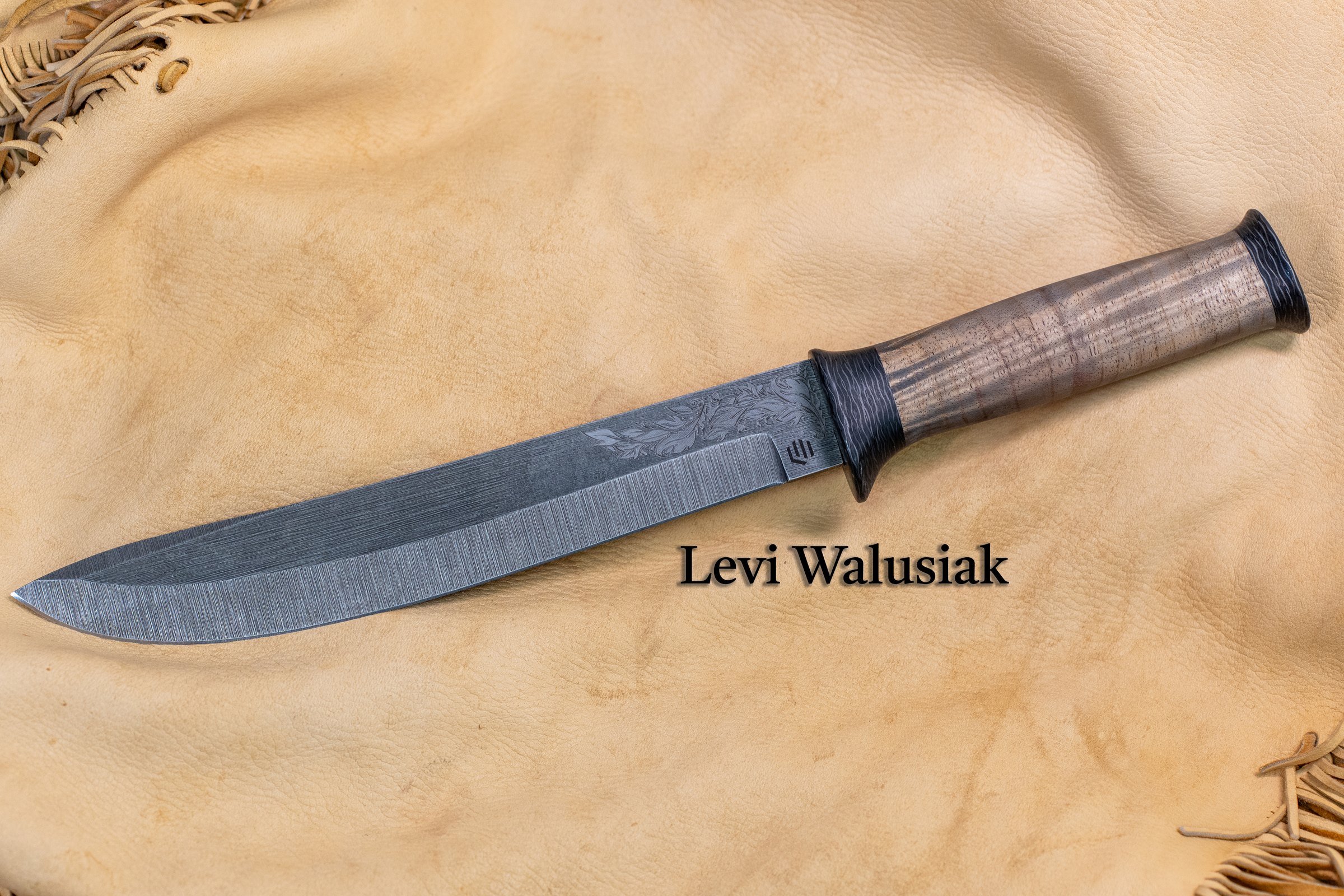 2026 display award knife by Levi Walusiak